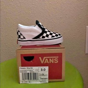 Van- Classic slip on (Checker style)